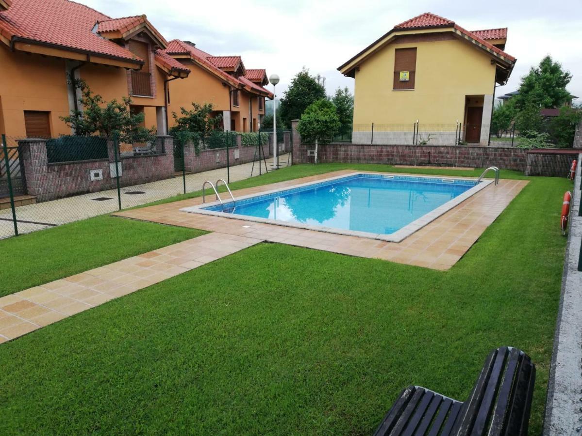 Chalet Playa Del Sable Hinojedo ภายนอก รูปภาพ